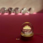 چراغ خواب رومیزی سه بعدی طرح گوی کریستال - تصویر 3