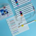 ماژیک اکرلیک 12 رنگ سه گوش طرح فضانورد مدل brush - تصویر 7