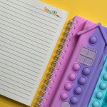 دفتر مشق 100 برگ مدل پاپیتی همراه با جامدادی طرح خانه - تصویر 4