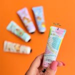کرم مرطوب کننده دست Miss Vanessa طرح کاپی بارا - تصویر 3